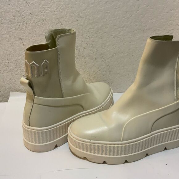 Puma Fenty By Rihanna Chelsea Combat Booties Women's 9.5 White Casual Boots - Picture 2 of 12